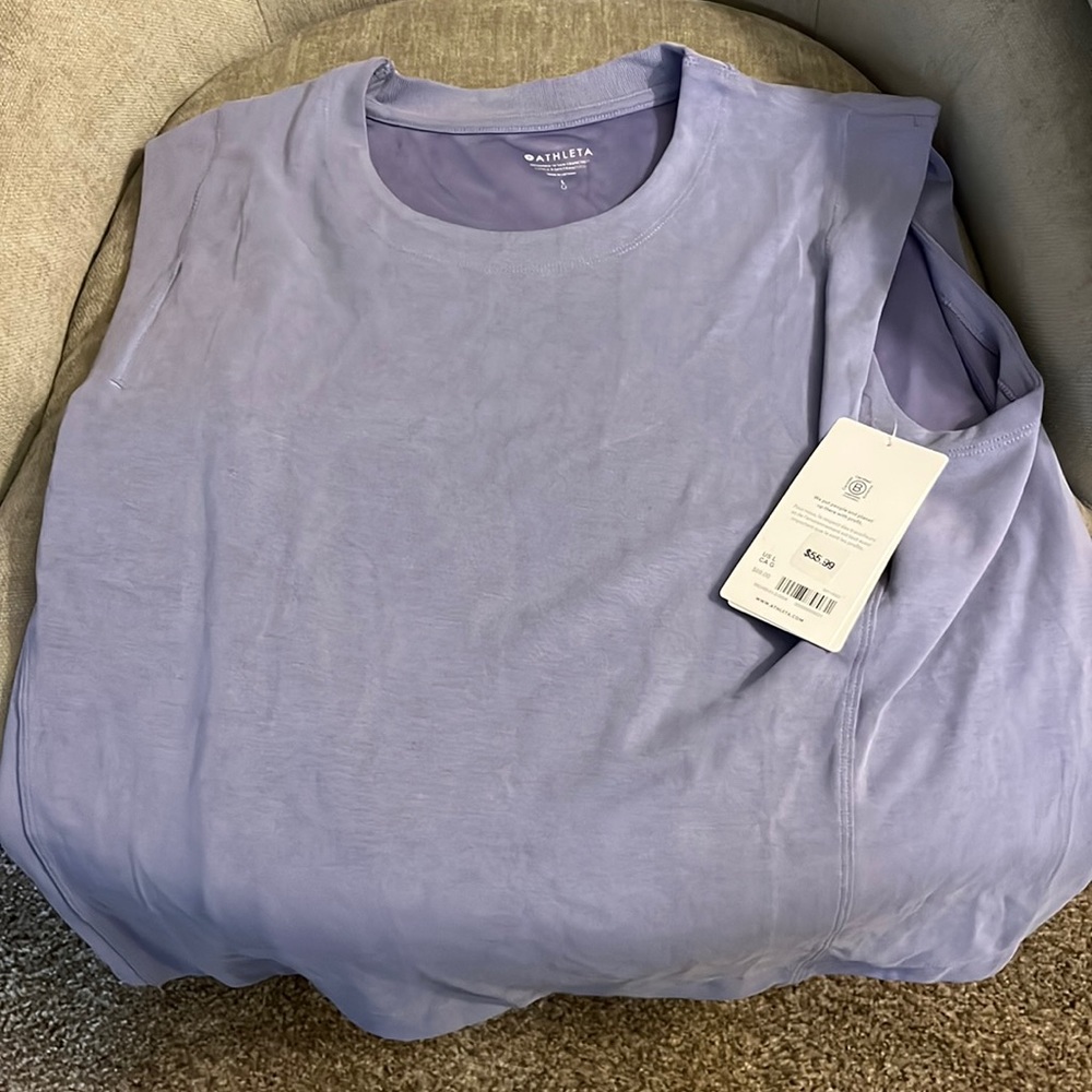 Athletica seasoft tank sweatshirt
